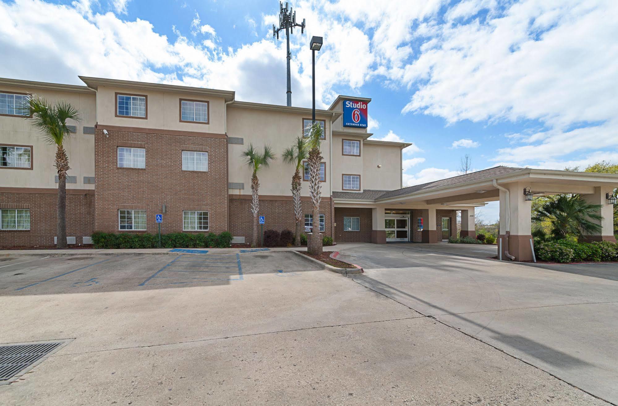 6-lafayette, La - Broussard Hotel 2*